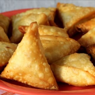Onion Samosa (8Pcs)